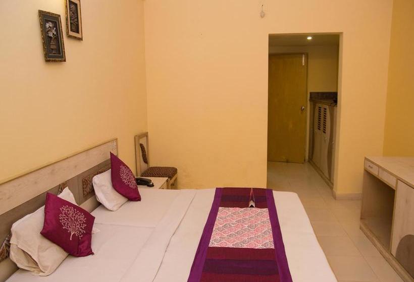 Hôtel Oyo 4230  Richi Regency 1