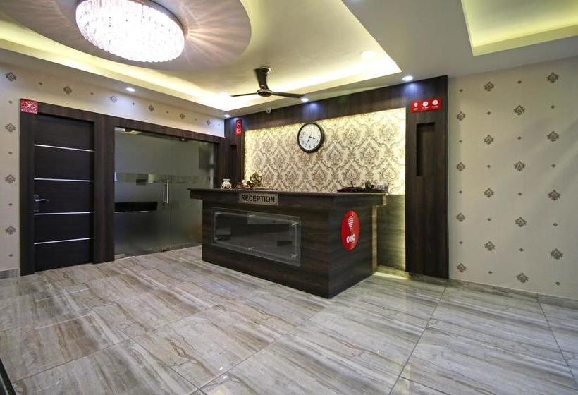 هتل Oyo 5540 Etiler