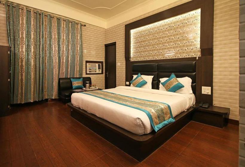 هتل Oyo 5540 Etiler