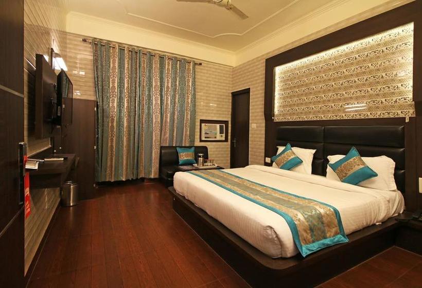 هتل Oyo 5540 Etiler