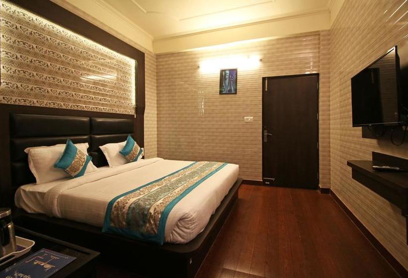 هتل Oyo 5540 Etiler