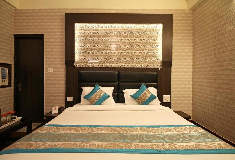 هتل Oyo 5540 Etiler