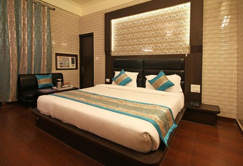 هتل Oyo 5540 Etiler