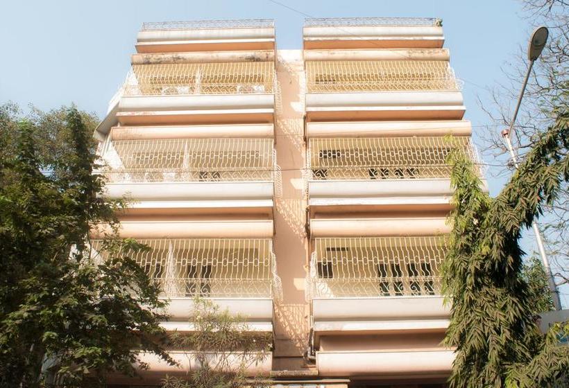 هتل Flagship 74922 Penguin Homes