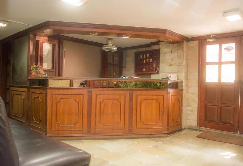 هتل Flagship 74922 Penguin Homes