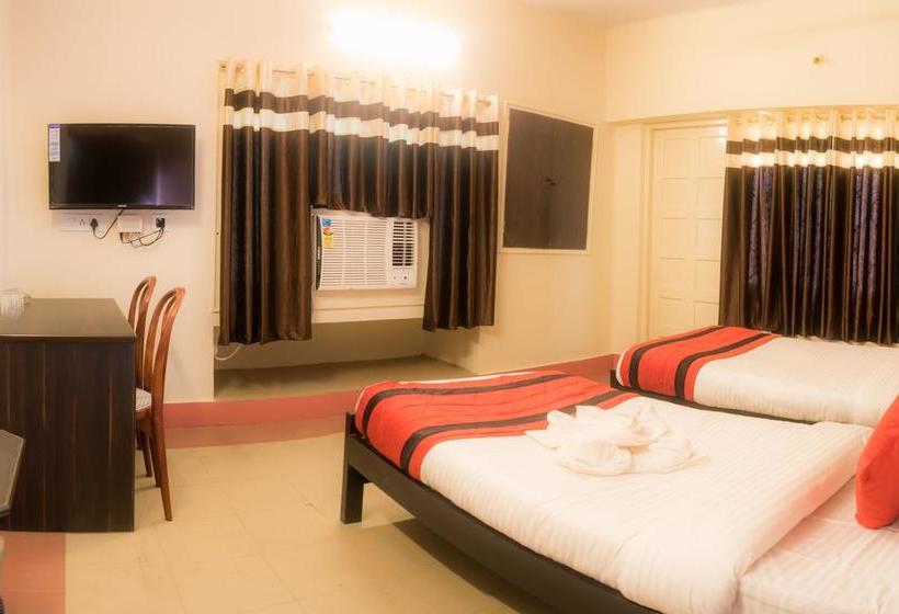 هتل Flagship 74922 Penguin Homes