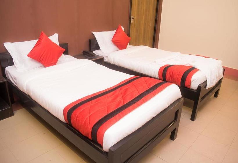 هتل Flagship 74922 Penguin Homes