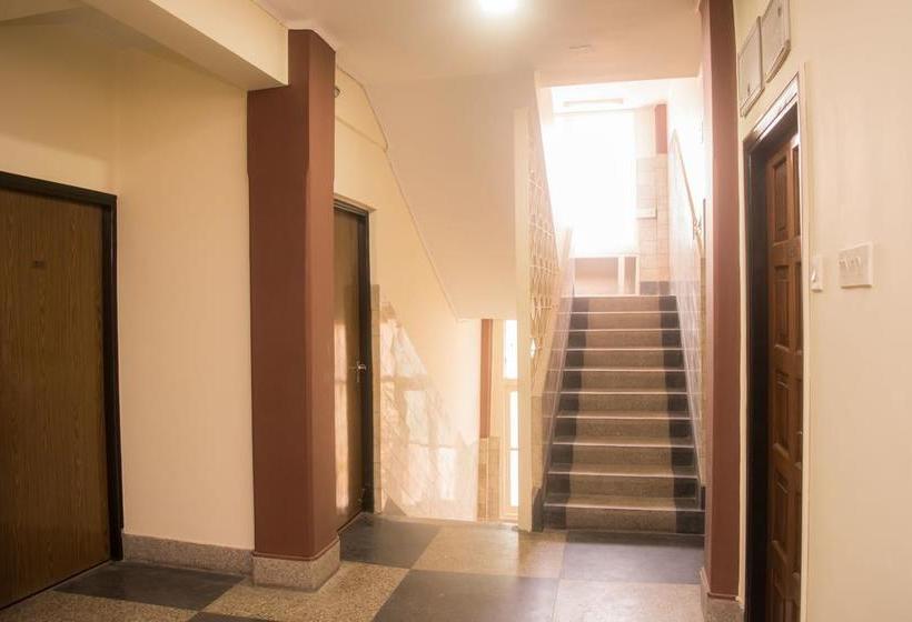 هتل Flagship 74922 Penguin Homes