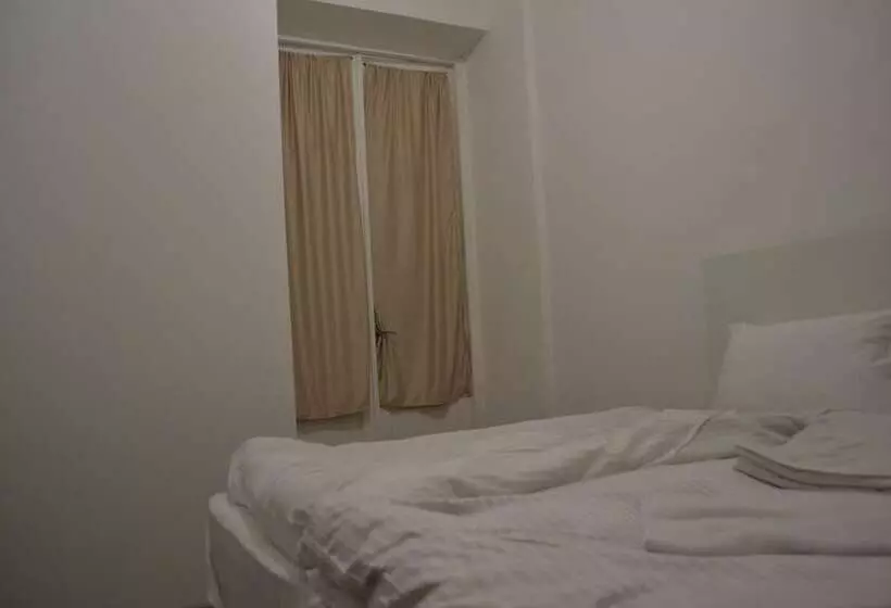هتل Rustaveli 36