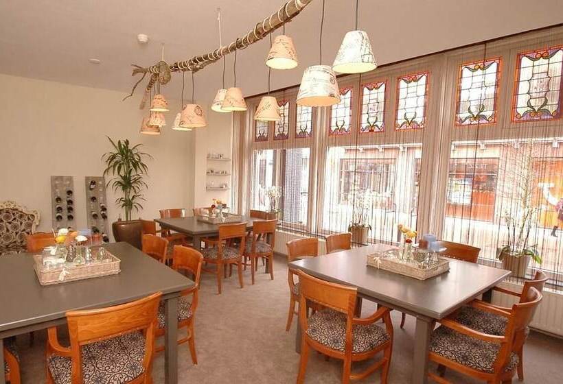 ホテル Villa Flora