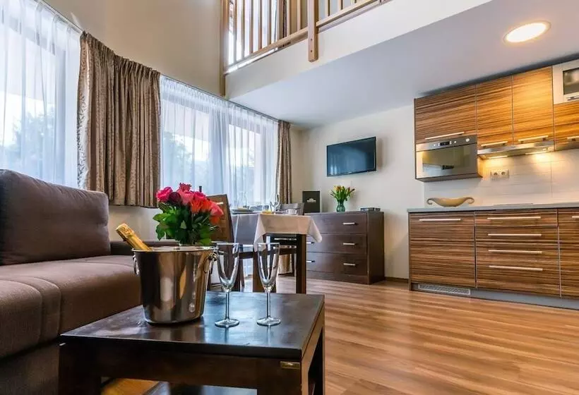هتل Villa Gardenia