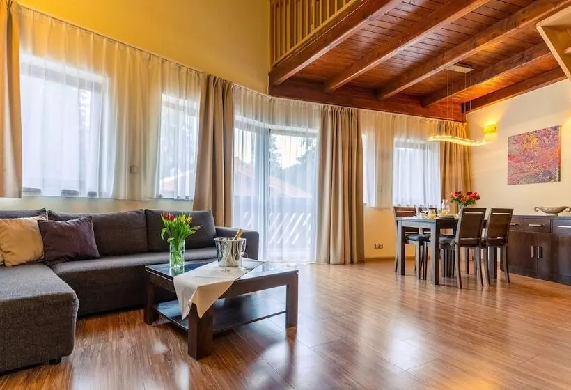 هتل Villa Gardenia