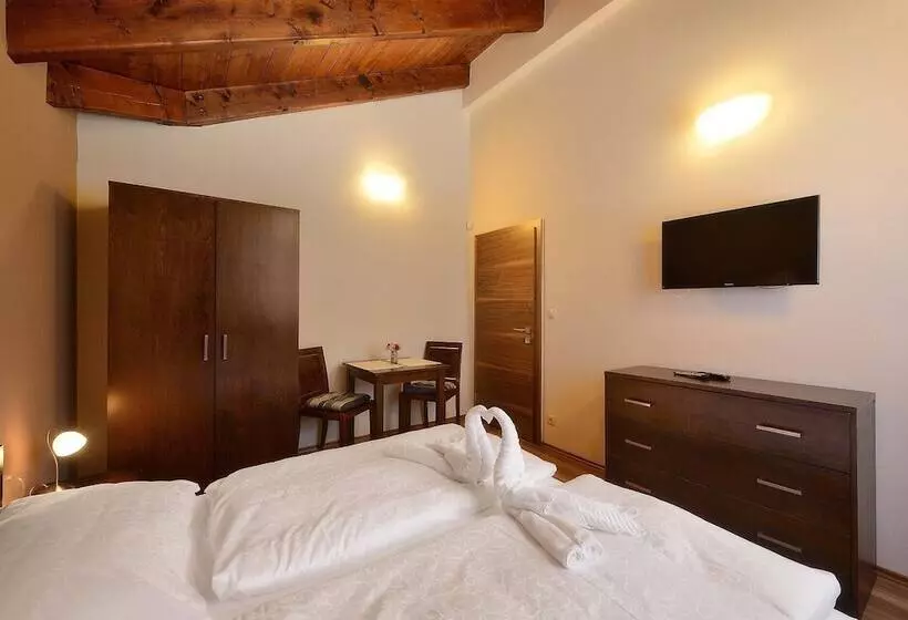 هتل Villa Gardenia