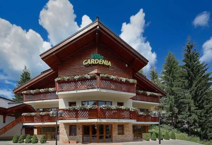 هتل Villa Gardenia