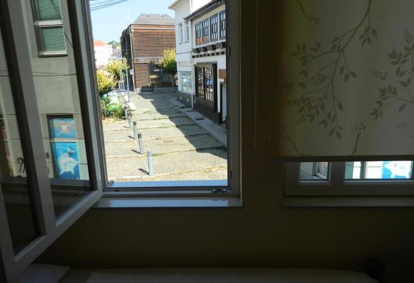 تختخواب و صبحانه Pansion Centar