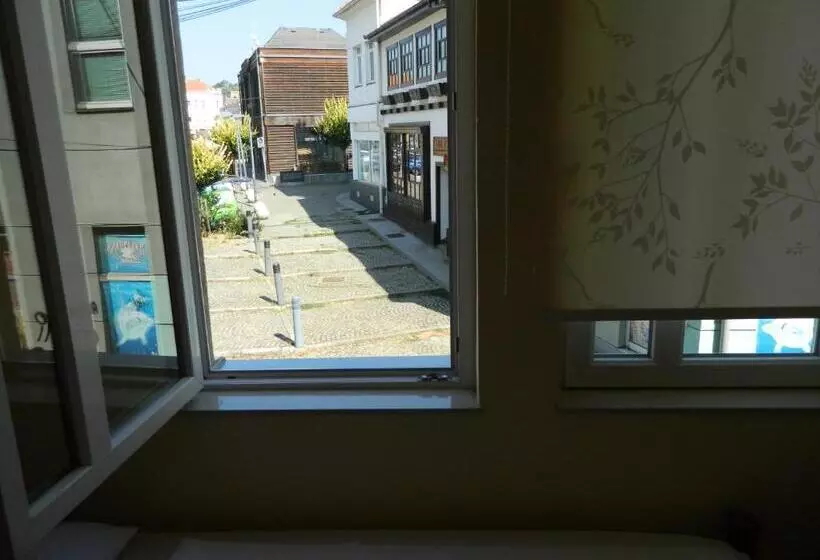 تختخواب و صبحانه Pansion Centar