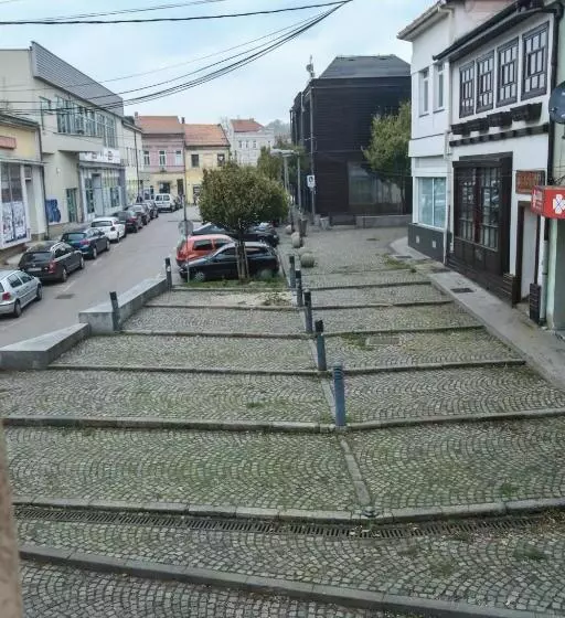 تختخواب و صبحانه Pansion Centar