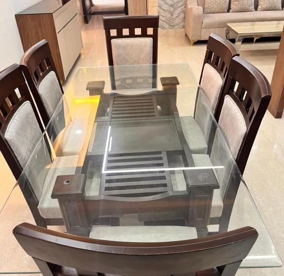 Gazebo Inn & Suites Medanta