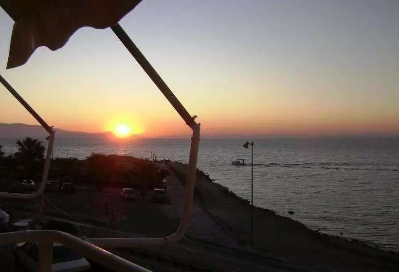 Hôtel 4 Epoxes Studios