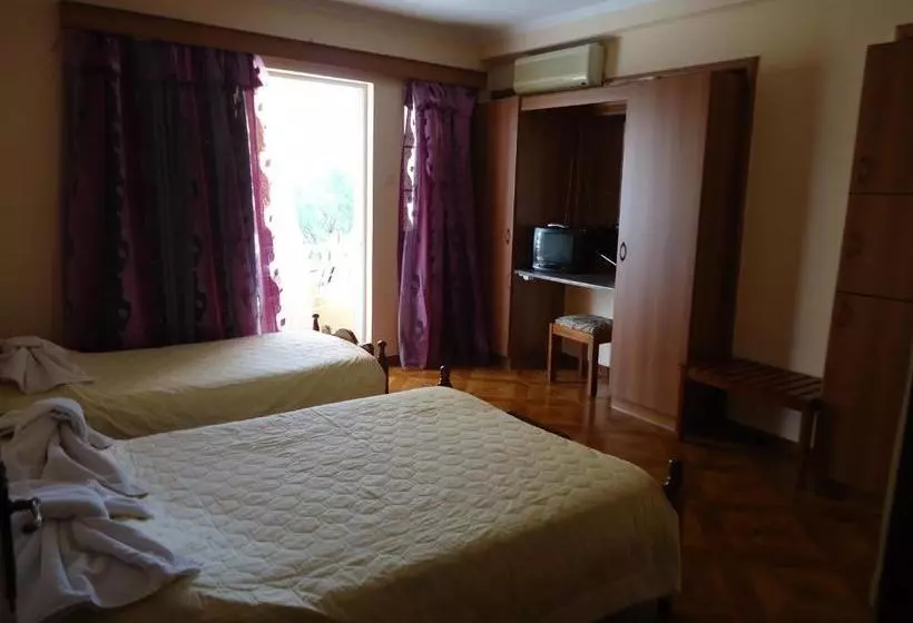 Hôtel 4 Epoxes Studios