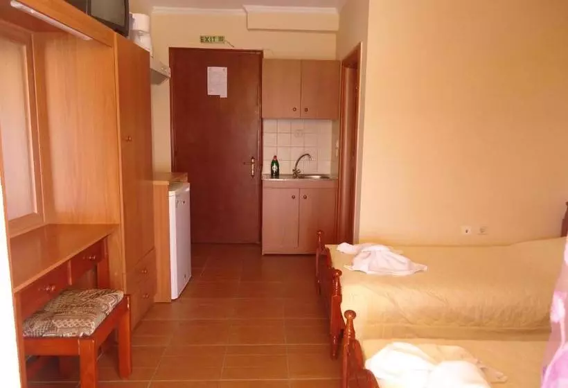 Hôtel 4 Epoxes Studios