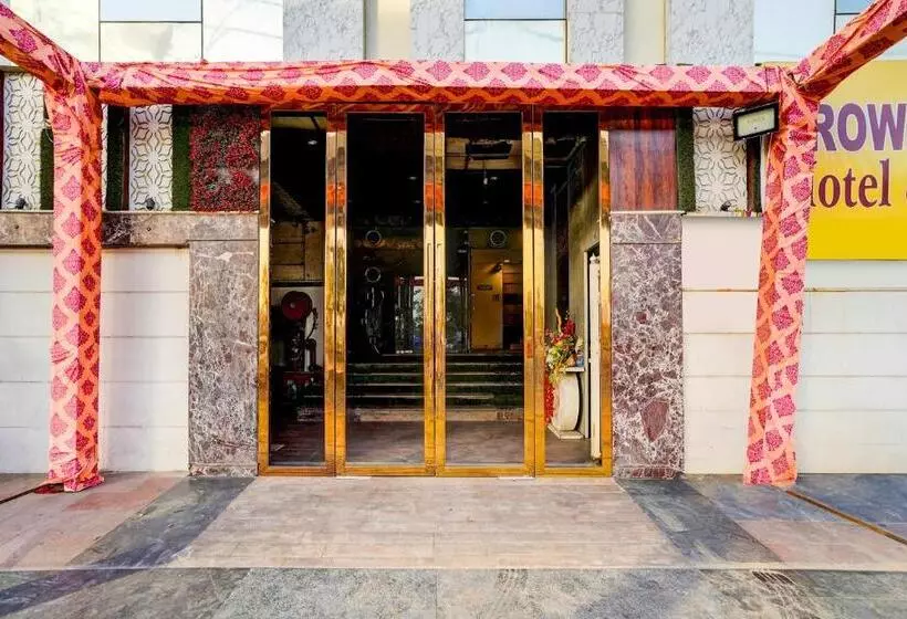 ホテル Super Collection O Sector 5 Ghaziabad Formerly Crown Palace