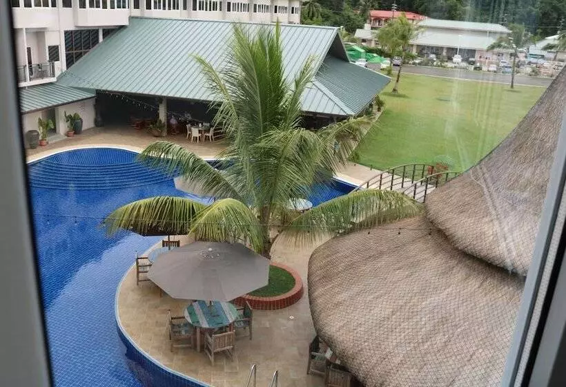 هتل Cove Resort Palau