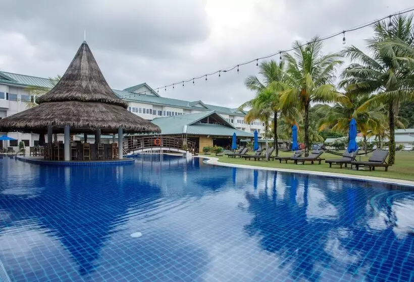 هتل Cove Resort Palau