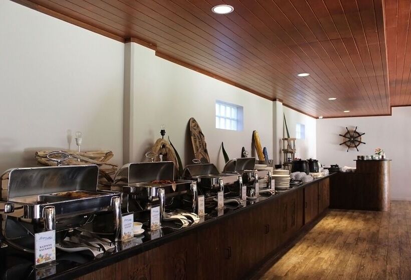 هتل Cove Resort Palau