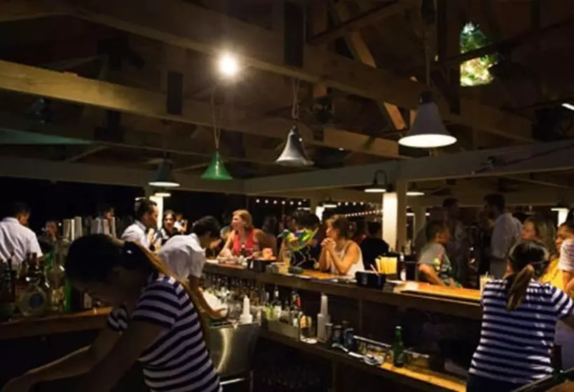 هتل Cove Resort Palau