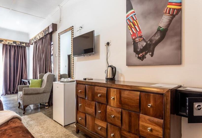 هتل Ngoma Zanga Lodge