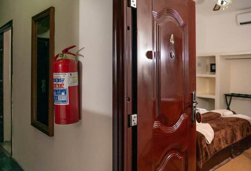 هتل Ngoma Zanga Lodge