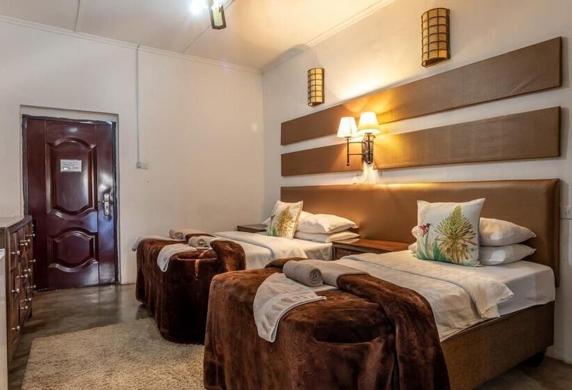 هتل Ngoma Zanga Lodge