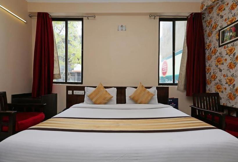 هتل Oyo 3457 Premium  Sky Heights