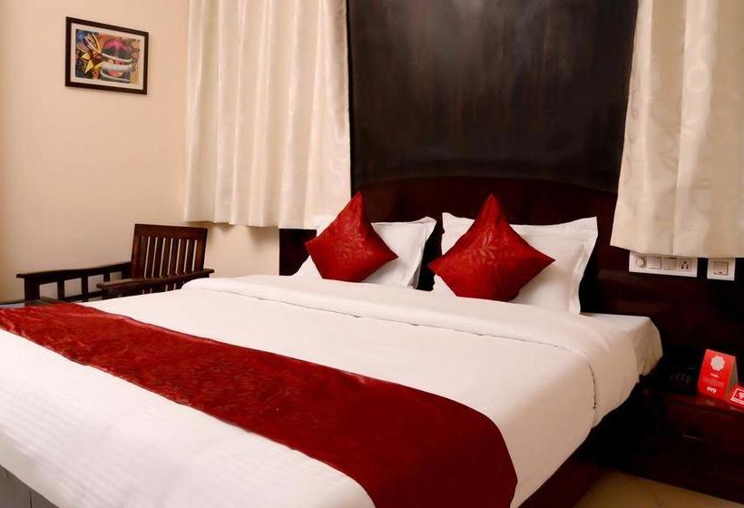 هتل Oyo 3457 Premium  Sky Heights