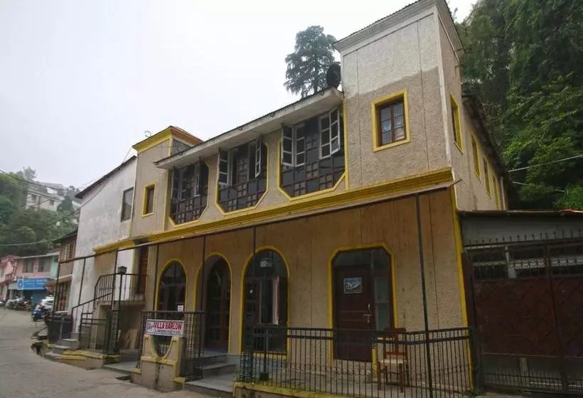 ホテル Barlow Villa