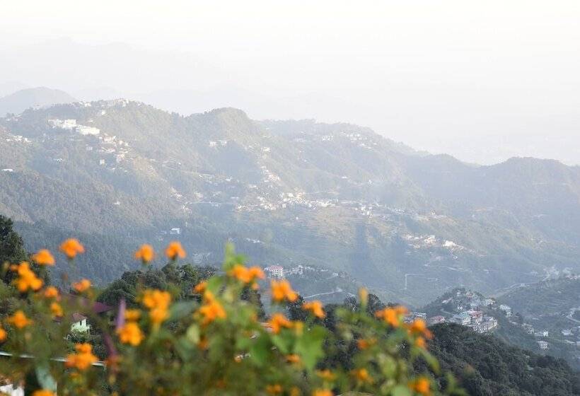 Prince Hotel Mallroad