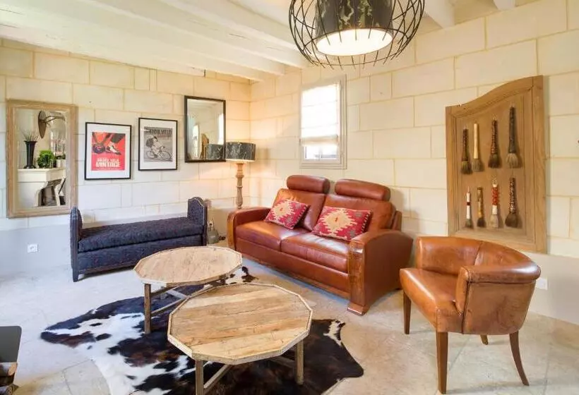 Château De Candes   Art & Spa