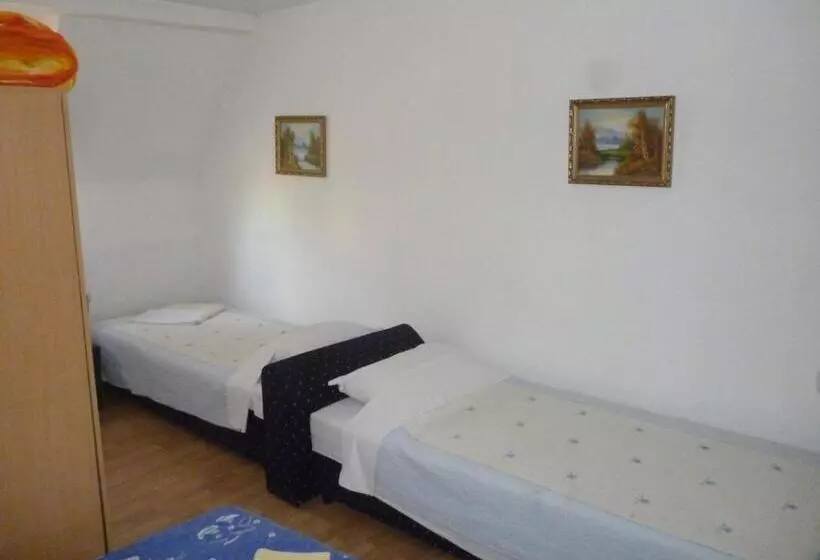 مُتل Apartmani I Sobe Okuka