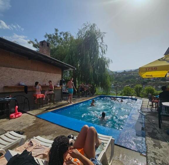 مُتل Apartmani I Sobe Okuka