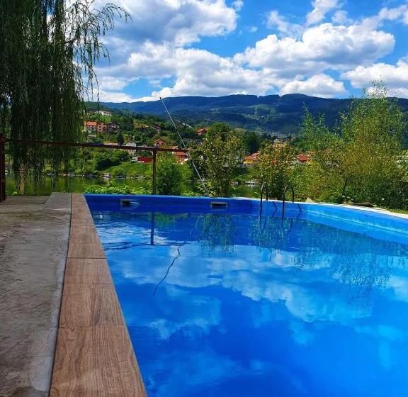 مُتل Apartmani I Sobe Okuka