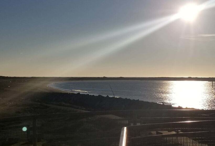 فندق على الطريق Islander Westport