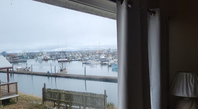 فندق على الطريق Islander Westport