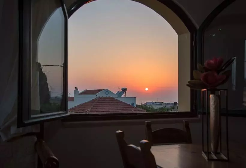 Skandalis Traditional Suites