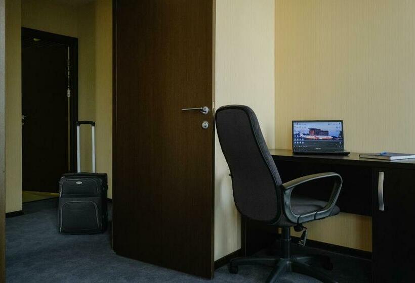 هتل отель Skyline томск аэропорт