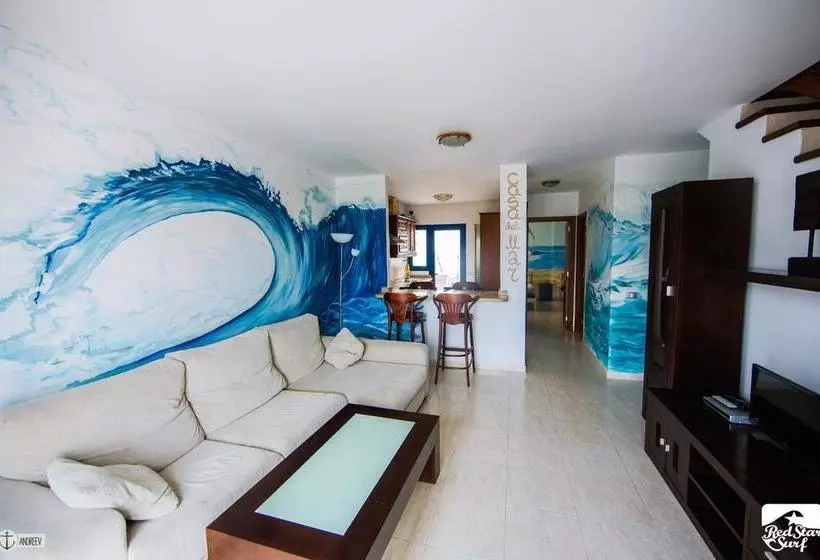 Red Star Surf   Hostel