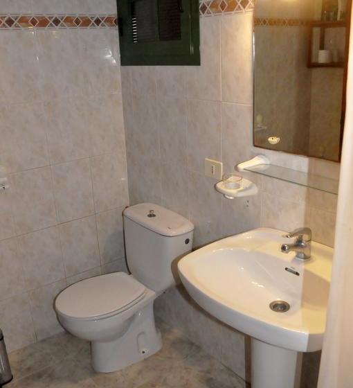 Red Star Surf   Hostel