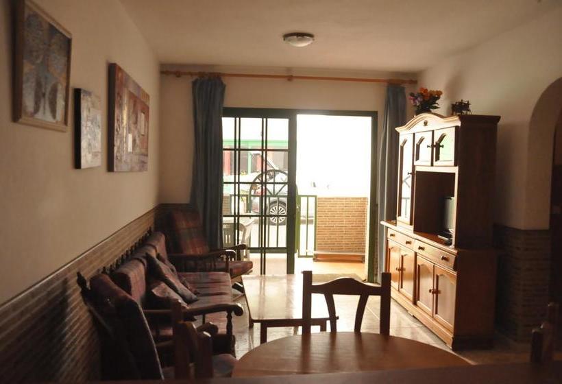 Red Star Surf   Hostel