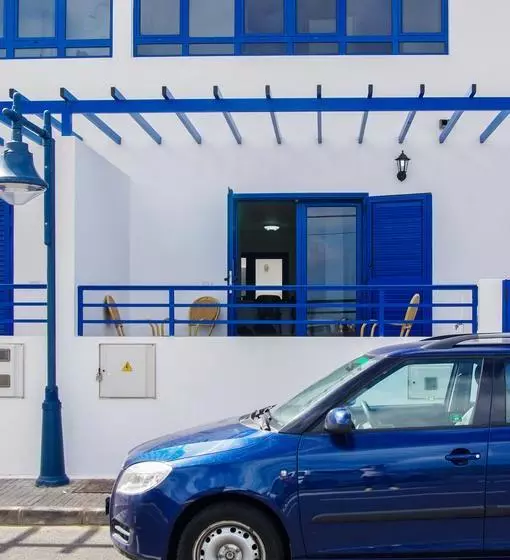 Red Star Surf   Hostel