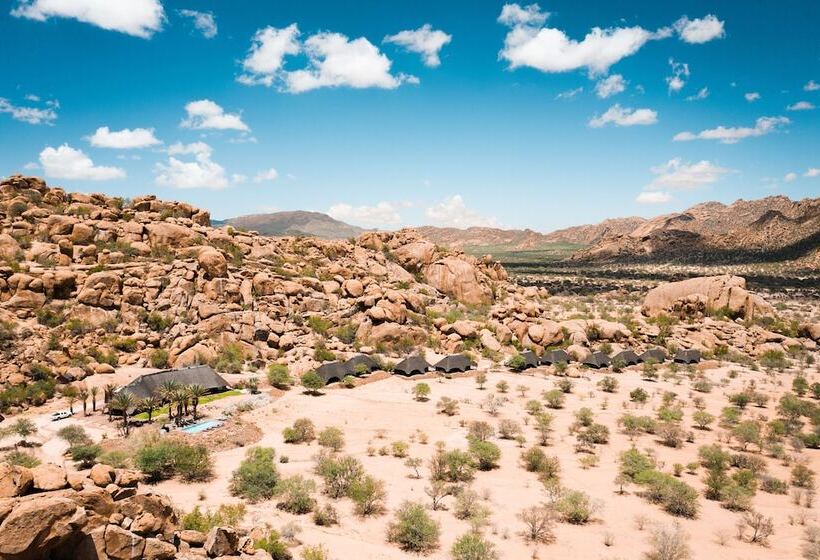 هتل Ai Aiba The Rock Painting Lodge